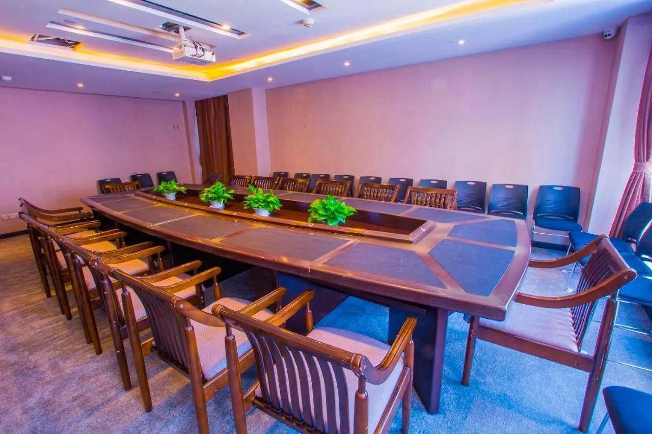 Lavande Hotel Xinyang Municipal Government Branch 4*, Xinyang (Henan) China